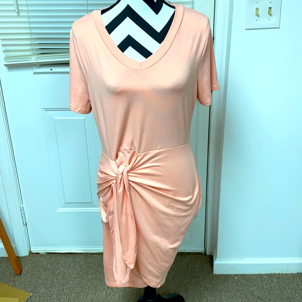 Large v neck tie waist dress from a local boutique NWOT